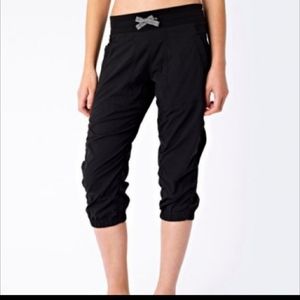 Ivivva Dance Studio Live To Move Crop Pants